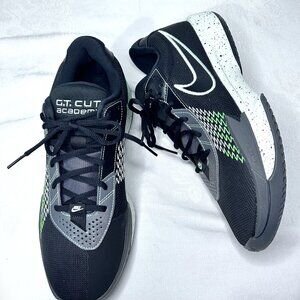 Nike Air Zoom GT Cut Academy Basketball Shoes Black Volt Men Size 11 NEW